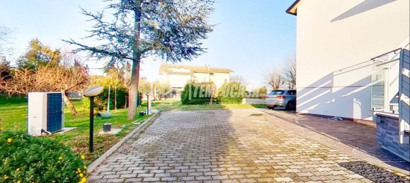 2 bedrooms House in Cattolica, Italy No. 201260 36