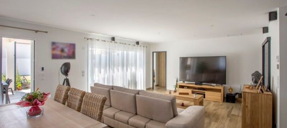 Дом с 3 спальнями в Приморская Шаранта, Франция № 338663 3