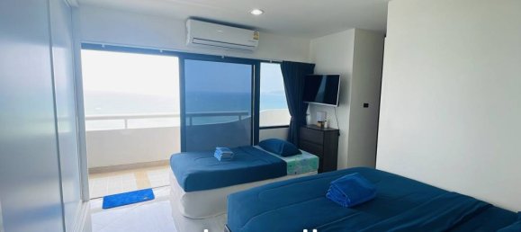 4 bedrooms Condo in Kathu, Thailand No. 19015 7