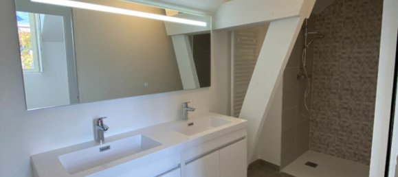 4 bedrooms House in Orleans, France No. 80322 10