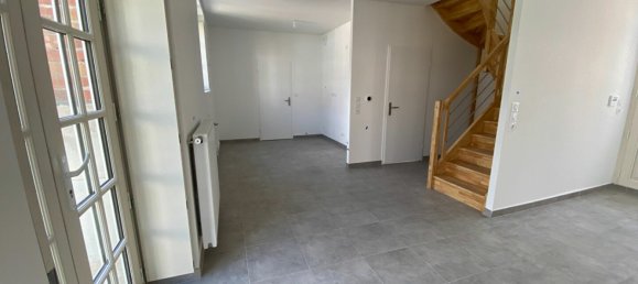 4 bedrooms House in Orleans, France No. 80322 2