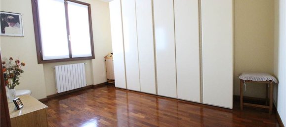 3 bedrooms House in Madone, Italy No. 177352 13