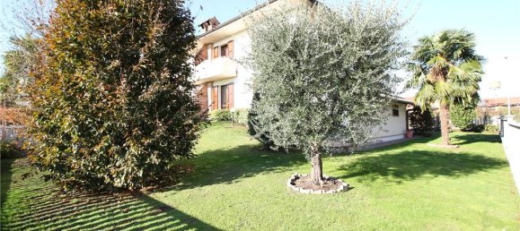 3 bedrooms House in Madone, Italy No. 177352 21