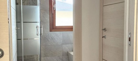 2 Schlafzimmer Wohnung in Padua, Italy, Nr. 337103 7