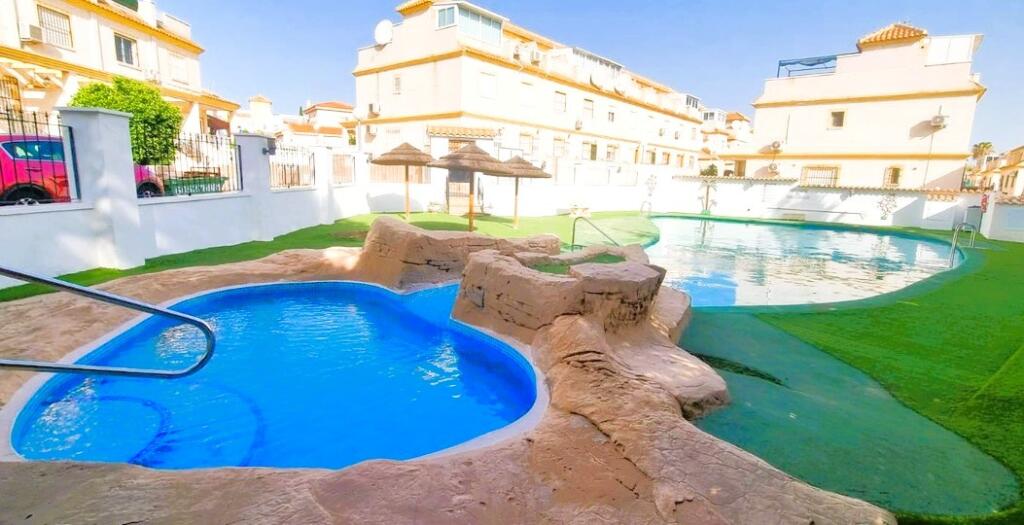 Таунхаус с 3 спальнями в Альгорфа, Испания № 225640