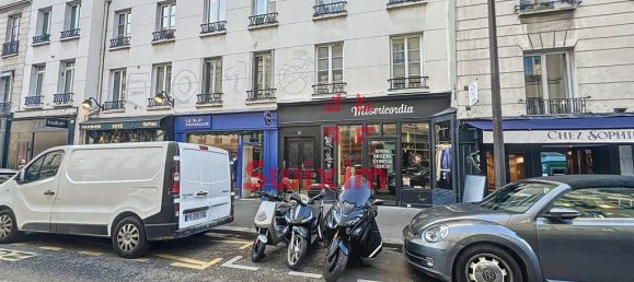 2 rooms Apartment in Paris, France No. 162899 9