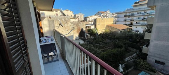 3 bedrooms Apartment in Modica, Italy No. 51239 6