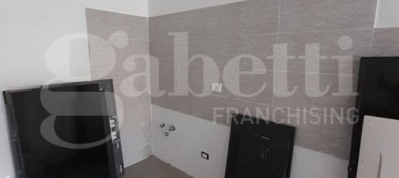 4-salle Bureau à Poggibonsi, Italy No. 272663 12