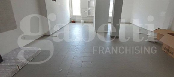 4-salle Bureau à Poggibonsi, Italy No. 272663 5