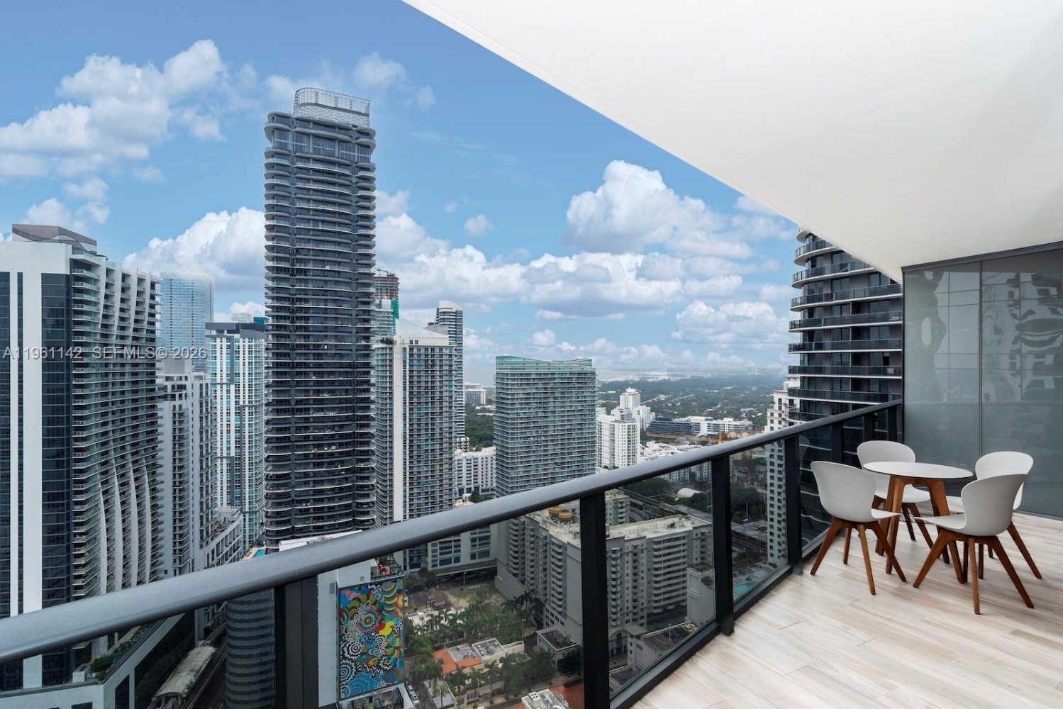 1 غرف نوم عقار تجاري في Miami, USA رقم 615518