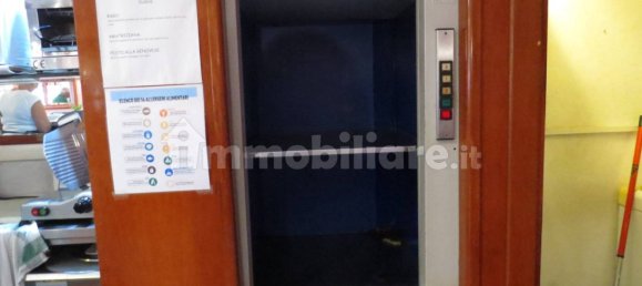 3 rooms Commercial property in Genoa, Italy No. 107733 27