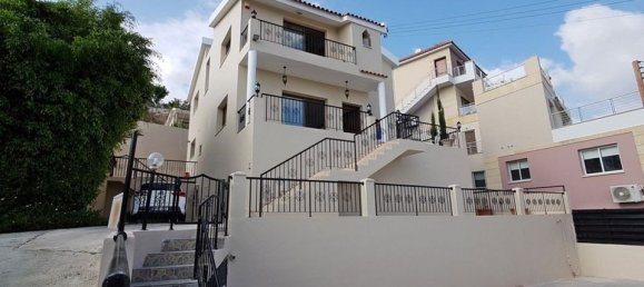 Casa de 4 dormitorios en Geroskípou, Cyprus No. 9715 11