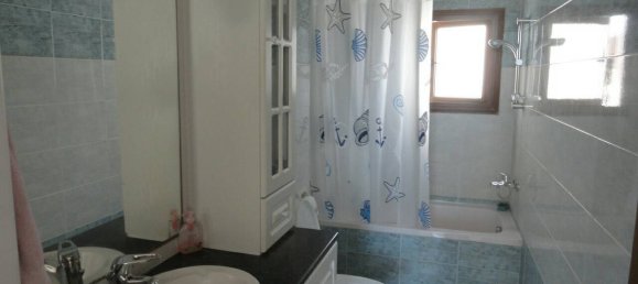 Casa de 4 dormitorios en Geroskípou, Cyprus No. 9715 3