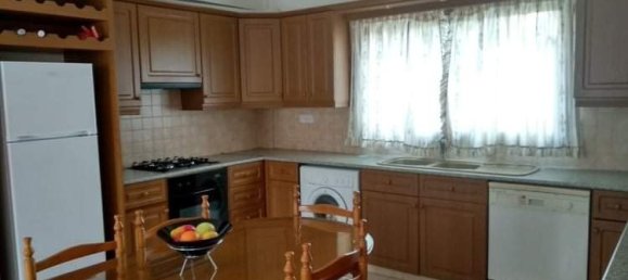 Коммерческая недвижимость с 4 спальнями в Героскипу, Кипр № 9715 6