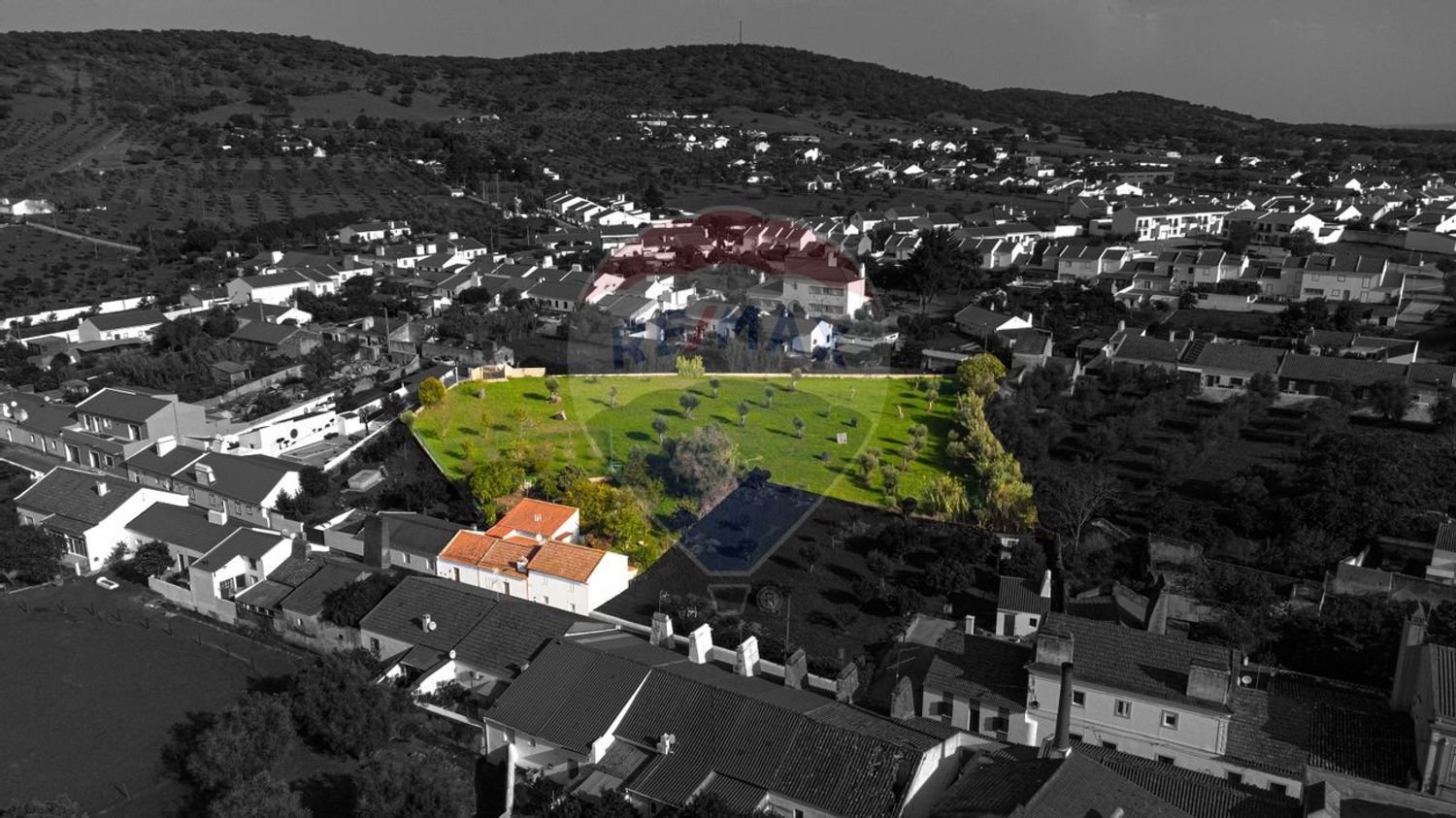 Дом с 6 спальнями в Монтемор у Нову, Португалия № 180612