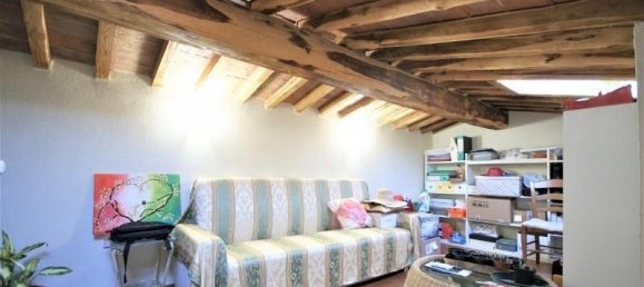 2 bedrooms House in Casole d'Elsa, Italy No. 215456 10