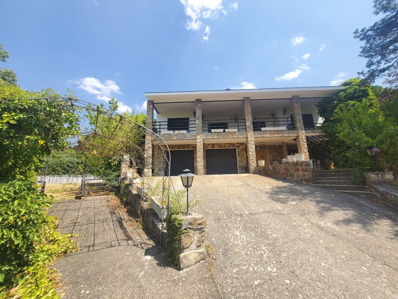 Дом с 4 спальнями в Мадрид, Испания № 189201