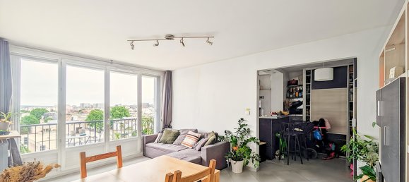 2 bedrooms Apartment in Nanterre, France No. 105189 2