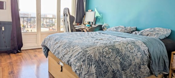 2 bedrooms Apartment in Nanterre, France No. 105189 10