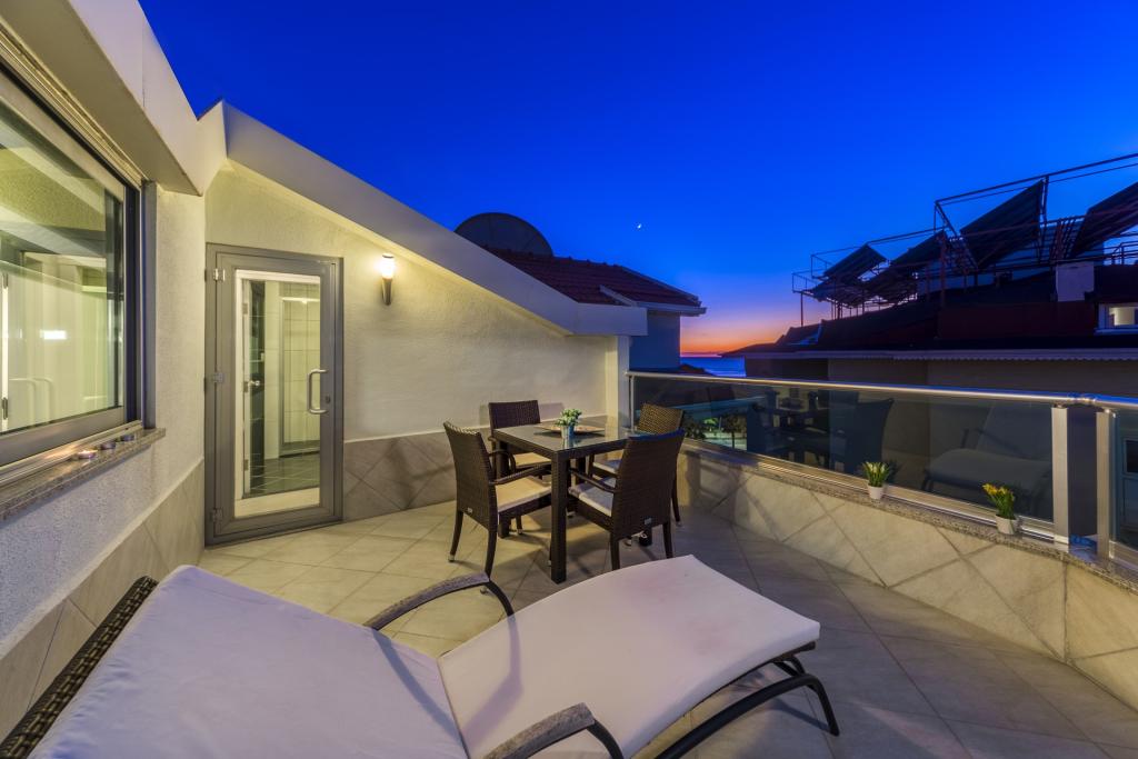 Квартира с 5 комнатами в Оба, Турция № 18275