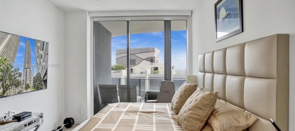 3 Schlafzimmer Gewerbliche Immobilien in Miami, USA, Nr. 615451 5
