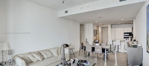 3 Schlafzimmer Gewerbliche Immobilien in Miami, USA, Nr. 615451 21