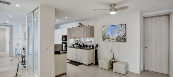 3 Schlafzimmer Gewerbliche Immobilien in Miami, USA, Nr. 615451 24