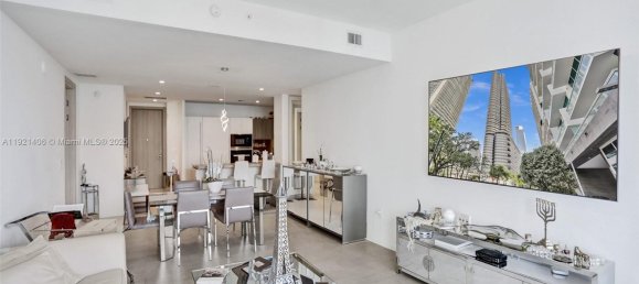 3 Schlafzimmer Gewerbliche Immobilien in Miami, USA, Nr. 615451 20