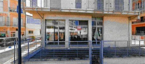 176m² Office in Porto Sant'Elpidio, Italy No. 298459 11