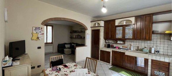 4 bedrooms Apartment in Calenzano, Italy No. 374685 4