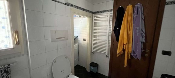 4 bedrooms Apartment in Calenzano, Italy No. 374685 10