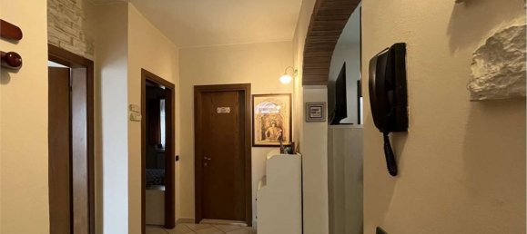 4 bedrooms Apartment in Calenzano, Italy No. 374685 7