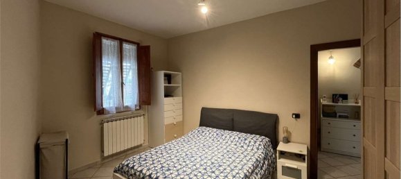 4 bedrooms Apartment in Calenzano, Italy No. 374685 16