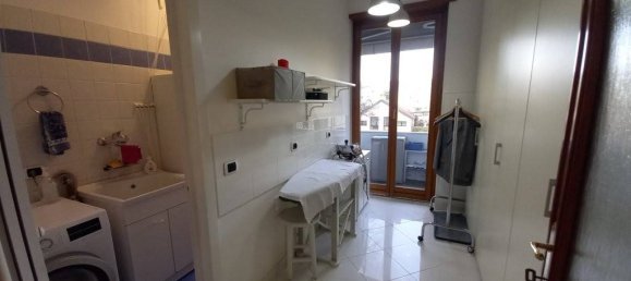 5 bedrooms Apartment in Turin, Italy No. 61438 6