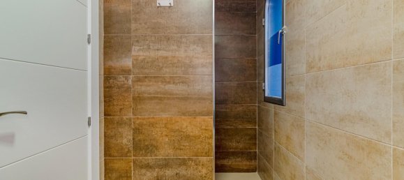 Adosado de 5 dormitorios en Peligros, Spain No. 136116 45