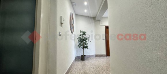3 rooms Apartment in Catania, Italy No. 314495 2