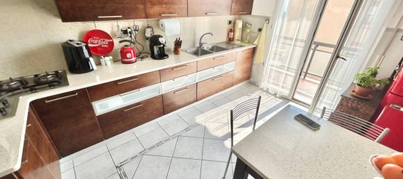 Квартира с 6 комнатами в Савона, Италия № 152679 8