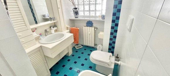 Квартира с 6 комнатами в Савона, Италия № 152679 27