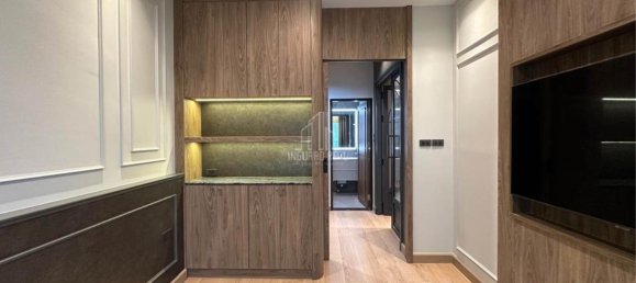 2 bedrooms Condo in Khlong Toei, Thailand No. 8822 2