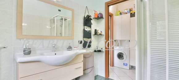 1 bedroom Apartment in Monguzzo, Italy No. 82167 22