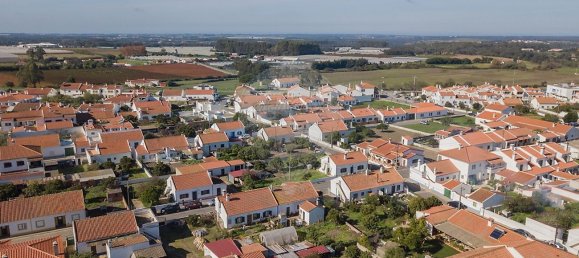 4 bedrooms House in Boavista dos Pinheiros, Portugal No. 15922 6