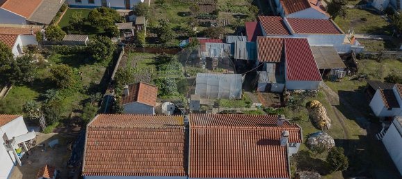 4 bedrooms House in Boavista dos Pinheiros, Portugal No. 15922 3