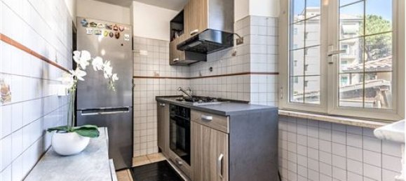 2 Schlafzimmer Wohnung in Rome, Italy, Nr. 294249 8