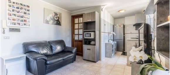 2 Schlafzimmer Wohnung in Rome, Italy, Nr. 294249 3