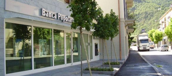 3-salle Appartement à Canzo, Italy No. 9407 16