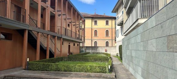 3-salle Appartement à Canzo, Italy No. 9407 22