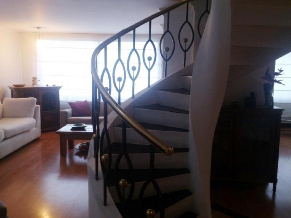 3 bedrooms House in Bogota, Colombia No. 12329