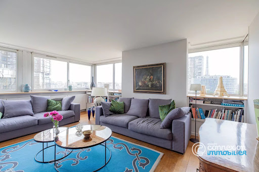 Apartamento de 3 dormitorios en Paris, France No. 166099