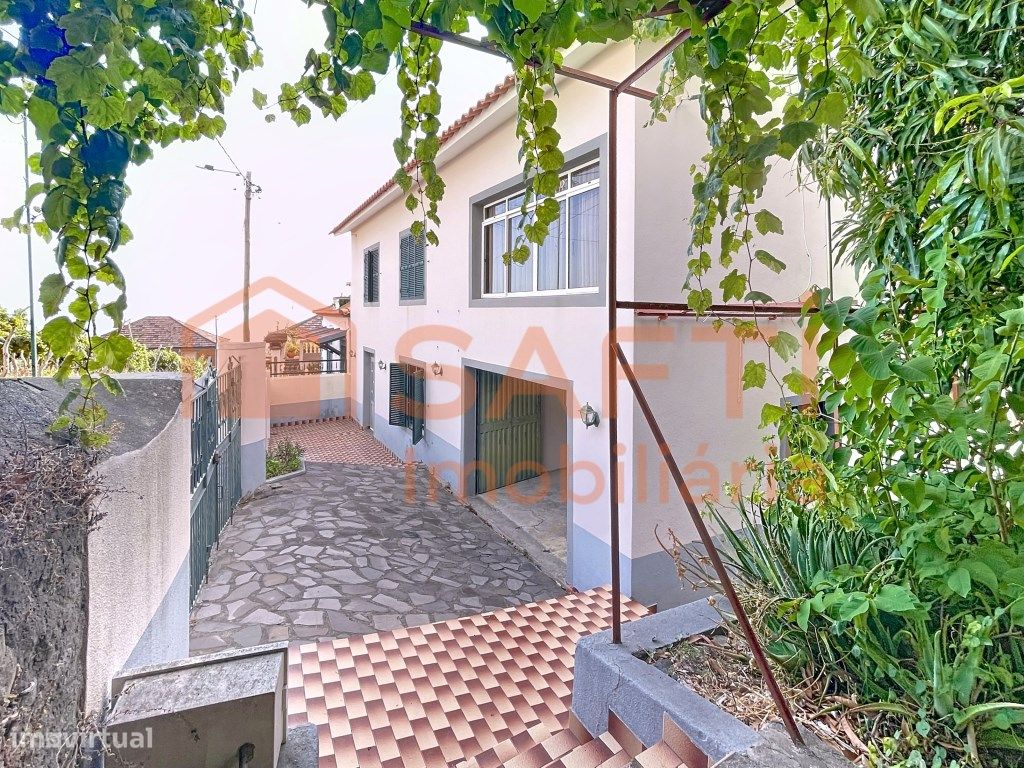 4 bedrooms House in Calheta, Portugal No. 259266