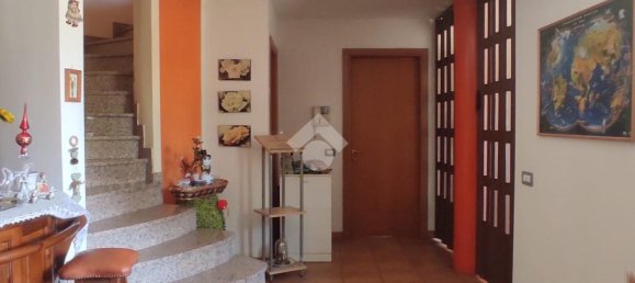 3 bedrooms Villa in Lonate Pozzolo, Italy No. 142619 13